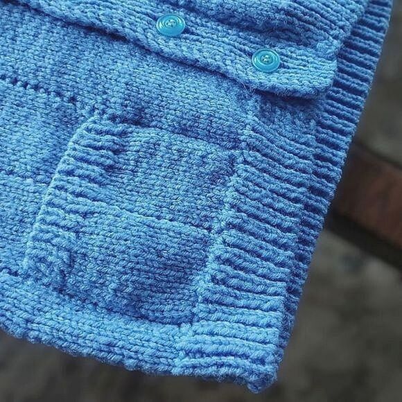 Vtg kids sky blue hand-knit grandpa sweater - Picture 9 of 9